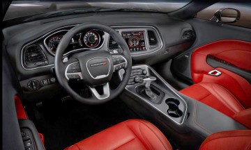 1.100 de autoturisme noi exclusiviste, înmatriculate în România